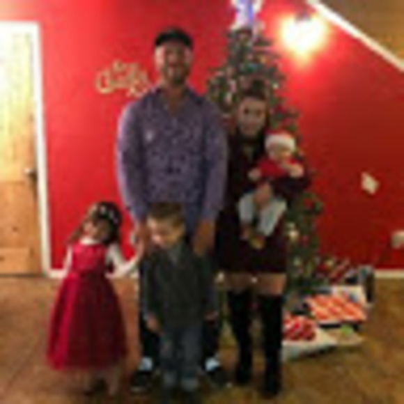 Meet your Posher, Erika - Picture 1 of 1